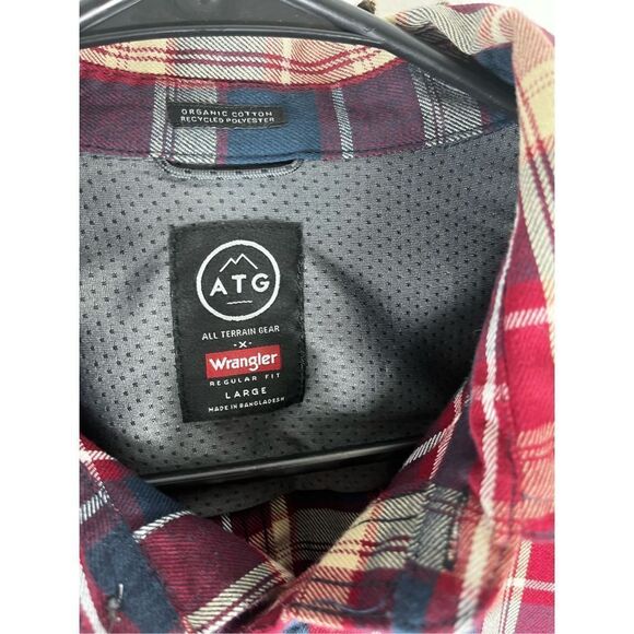 Wrangler ATG button down shirt - Picture 7 of 7